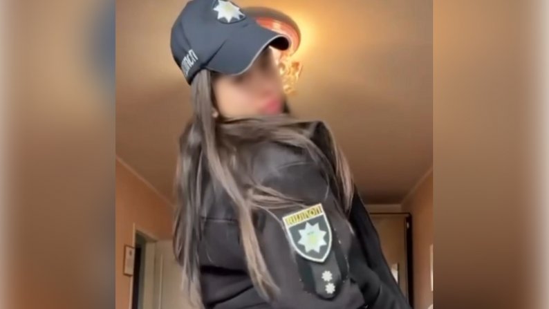 Виклала відео, де в поліцейській формі танцювала під російську пісню: у Запоріжжі склали адмінпротокол на дівчину