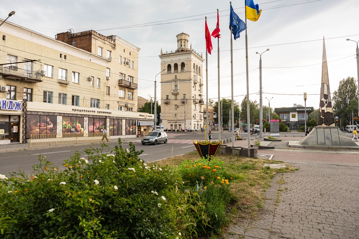 Культурні події, меморіали та нові дитячі майданчики - чим жило Запоріжжя цього тижня