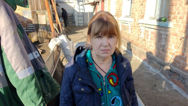"Немає, життя немає...": жителі одного з районів Запоріжжя про ракетну атаку РФ