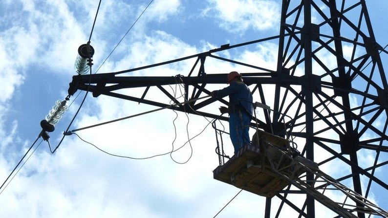 Енергетики відновили світло для майже 1000 родин у прифронтових населених пунктах на Запоріжжі — Обленерго