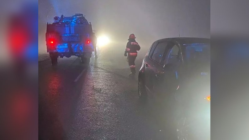 На Запоріжжі рятувальники допомогли відбуксирувати чотири автівки