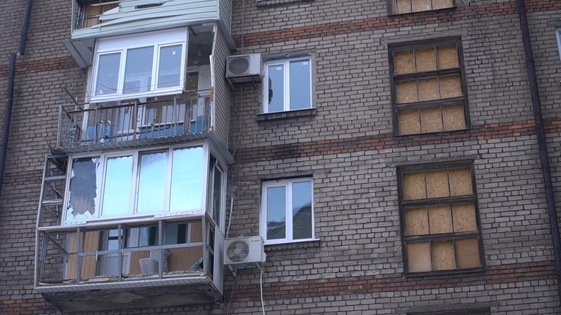 У Запоріжжі розпочали ремонтні роботи у трьох будинках, пошкоджених обстрілами армії РФ у 2023 році