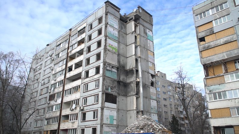У Запоріжжі розпочали ремонтні роботи у трьох будинках, пошкоджених обстрілами армії РФ у 2023 році
