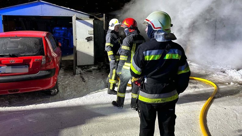 У Запоріжжі у гаражі сталася пожежа: загинув чоловік — ДСНС