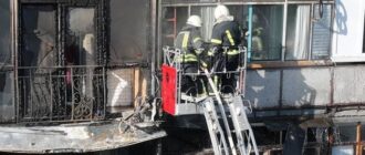 У Запоріжжі виникла пожежа в багатоповерхівці: чоловік отримав незначні опіки
