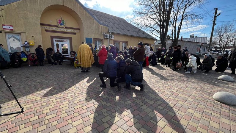 У Кушугумі Запорізької області попрощались із загиблим військовим Олександром Диковським