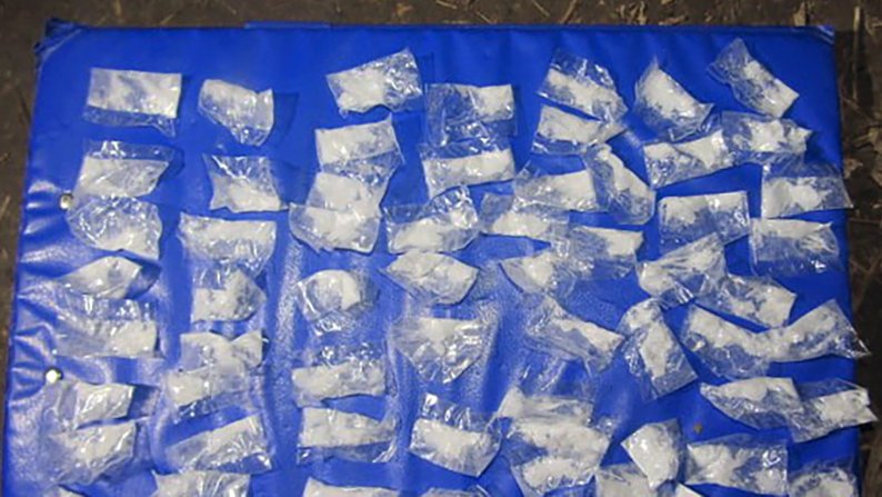 62 згортки з метадоном: у Запоріжжі поліція затримала чоловіка, якого підозрюють у розповсюдженні наркотичних речовин