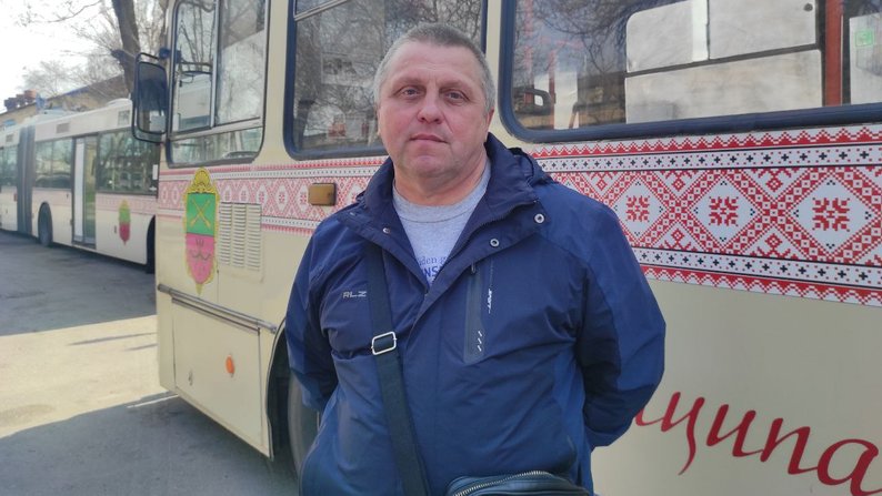 "Шансів вижити в нього не було": спогади про загиблого водія тролейбуса, який їхав Дніпровською ГЕС під час атаки РФ