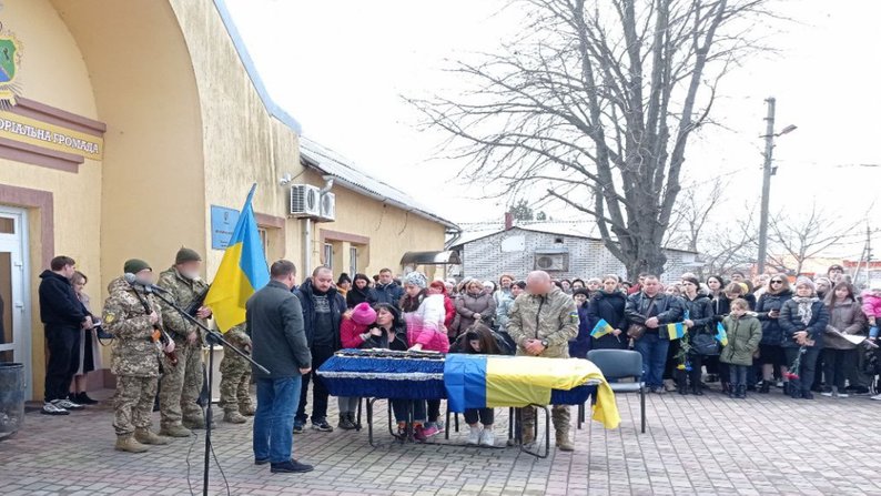 У Кушугумі на Запоріжжі попрощалися із загиблим захисником Костянтином Мяновським