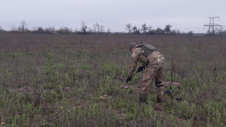 Історія запорізького вибухотехніка Сергія Устименка, який допомагав розміновувати деокуповані території