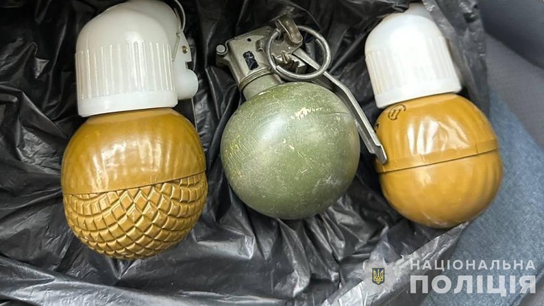 Намагався продати бойові гранати: у Запоріжжі затримали чоловіка, якого підозрюють у торгівлі зброєю