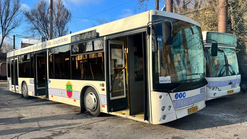 Тимчасово скасовані два автобусні маршрути: як курсуватиме громадський транспорт у Запоріжжі 2 квітня