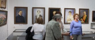 Врятована спадщина: у Запоріжжі відкрилася виставка картин, присвячена "Садибі Попова" у Василівці