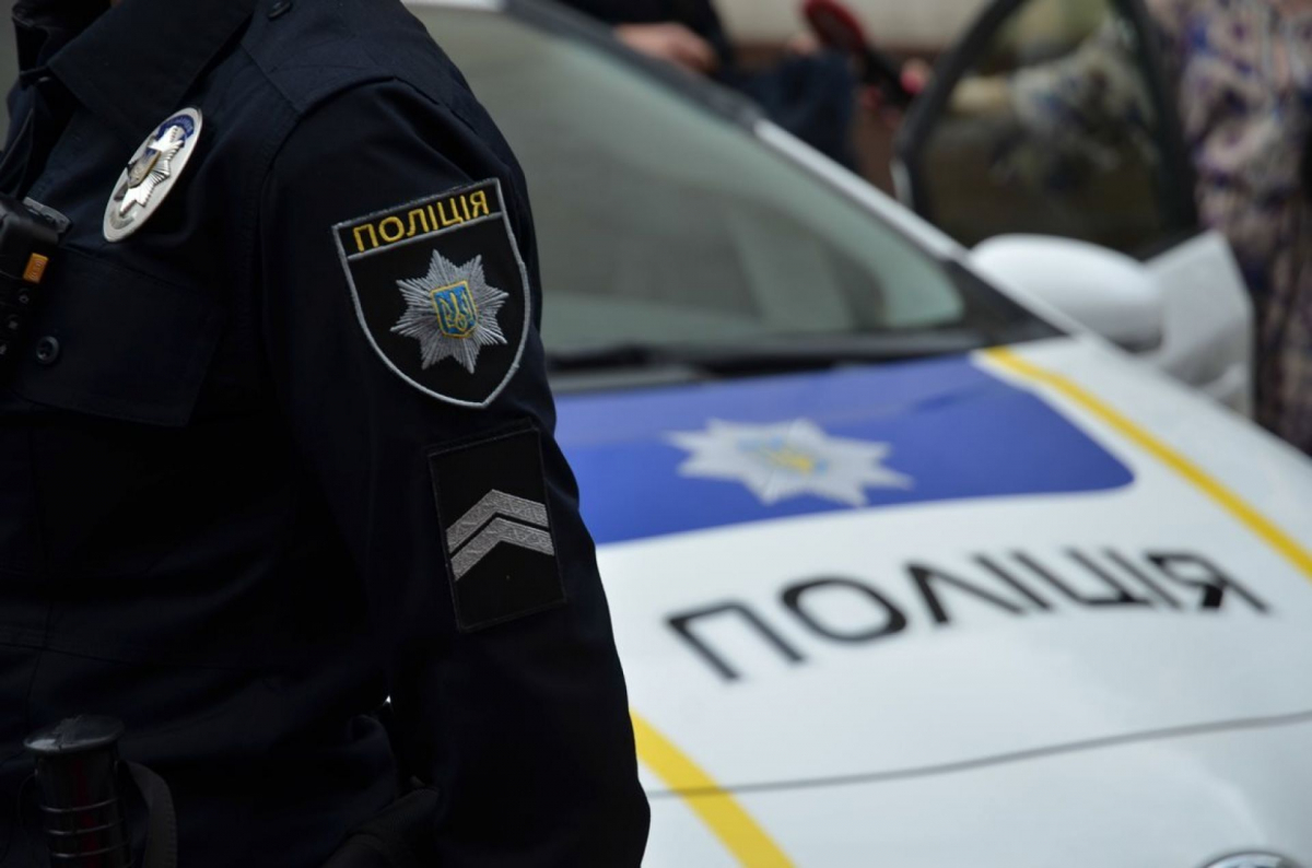 Хотів зістрибнути з п’ятого поверху - у Запоріжжі врятували чоловіка (відео)