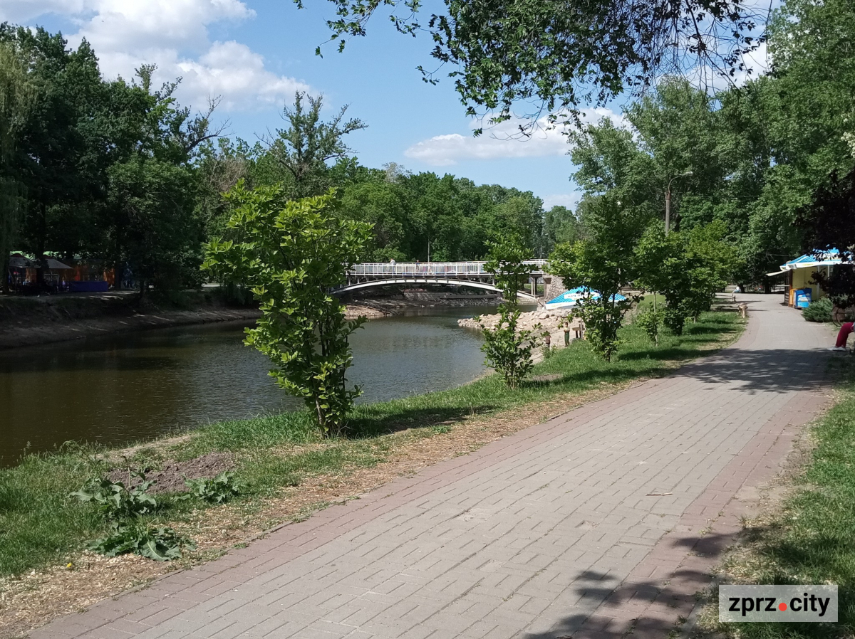 Як виглядає головний парк Запоріжжя на початку травня - фото