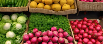 Небезпечні продукти – на Запоріжжі виявили 400 кг овочів та ягід з нітратами