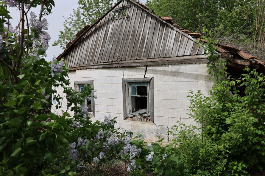 Неймовірна знахідка - з прифронтового села на Запоріжжі вивезли старовинну родинну скриню (фото)