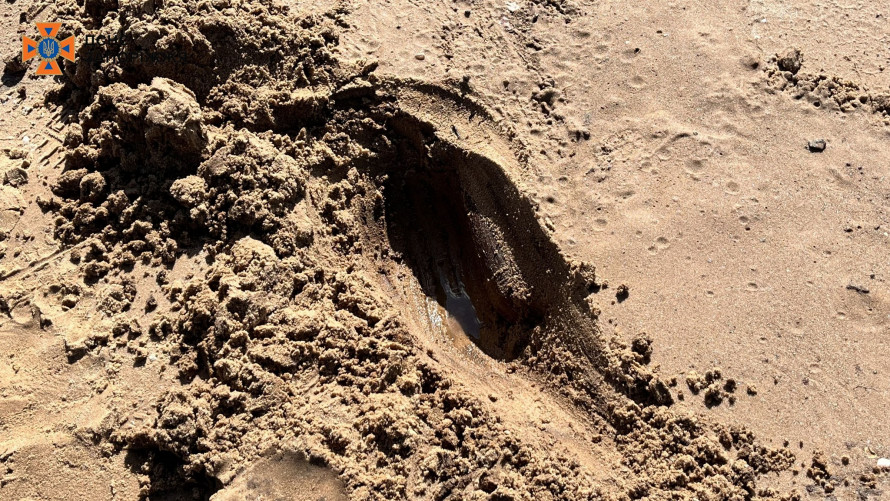 У Запоріжжі на березі Дніпра знайшли міни – відео