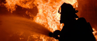 У Запоріжжі під час пожежі надзвичайники врятували жінку – що сталося