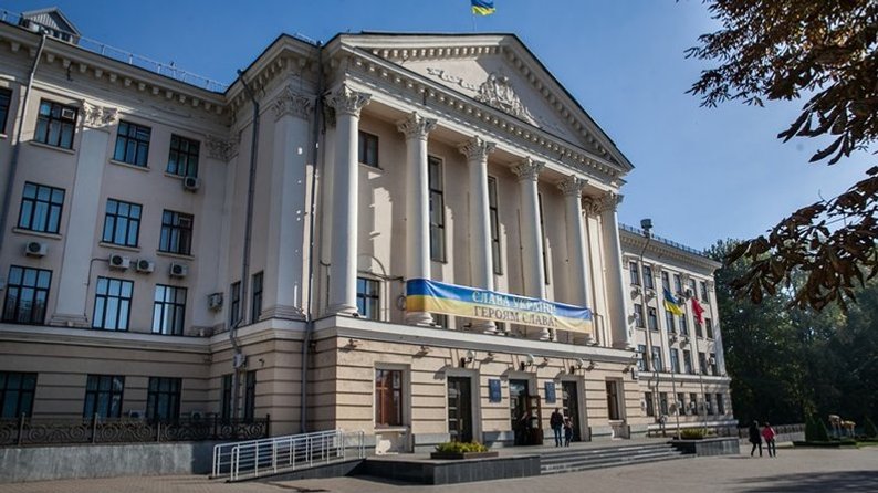 У Запоріжжі у форматі електронного опитування розпочалися громадські слухання щодо оптимізації закладів освіти