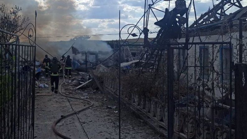 На Запоріжжі внаслідок обстрілів армією РФ виникли три пожежі у Варварівці та Гуляйполі