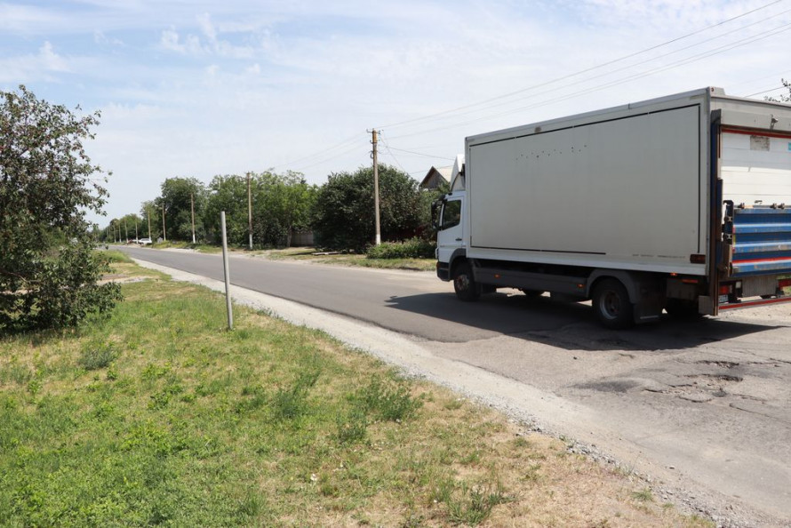 Для евакуації з фронту та цивільної логістики - важлива дорога у Запорізькій області знаходиться в жахливому стані (фото)