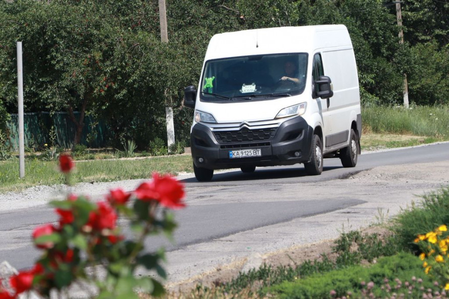 Для евакуації з фронту та цивільної логістики - важлива дорога у Запорізькій області знаходиться в жахливому стані (фото)