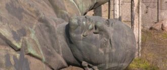 У Запоріжжі виставили на аукціон пам'ятник Леніну за стартову ціну понад 10 мільйонів гривень