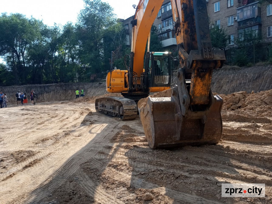 Відома запорізька школа стане підземною та змінить район - подробиці (фото)