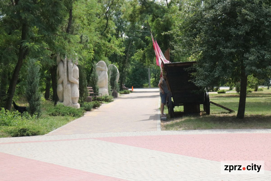 Як у Запоріжжі з'явились сім скульптур-оберегів, які знаходяться на Хортиці, та що вони символізують - фото