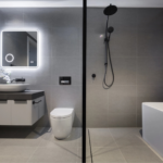 Дизайн вузької ванної кімнати