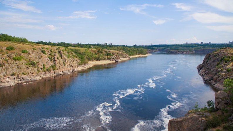 Виснажлива спека та десять температурних рекордів: якою була погода в липні в Запоріжжі