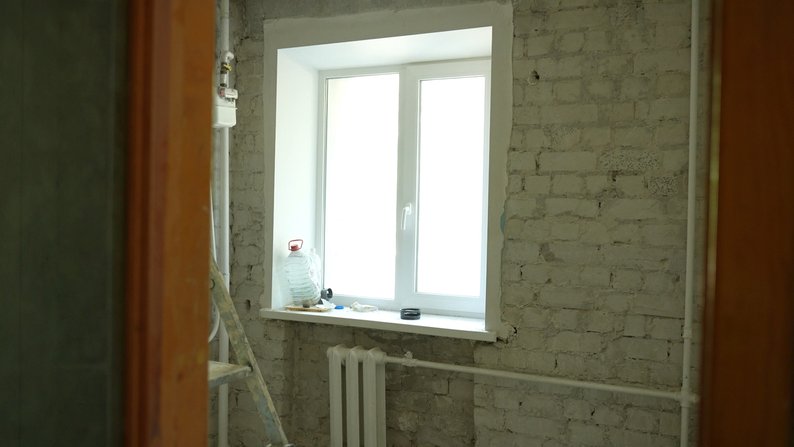 У Запоріжжі в пошкодженому РФ будинку по Кам’яногірській, 6 призупинили ремонтні роботи: що кажуть мешканці та влада