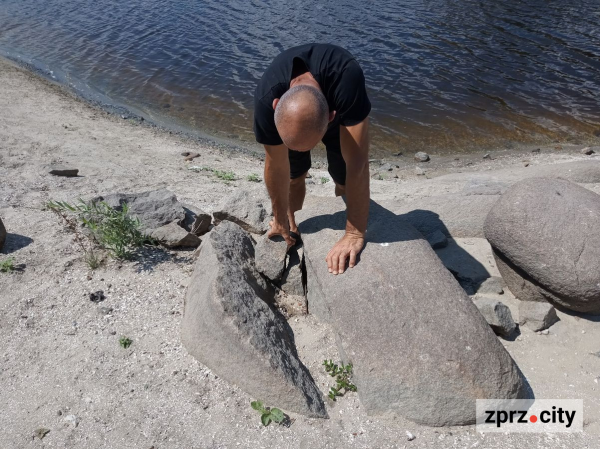 Дивовижні знахідки у Запоріжжі в урочищі Сагайдачного - як виглядає узбережжя Дніпра після падіння рівня води