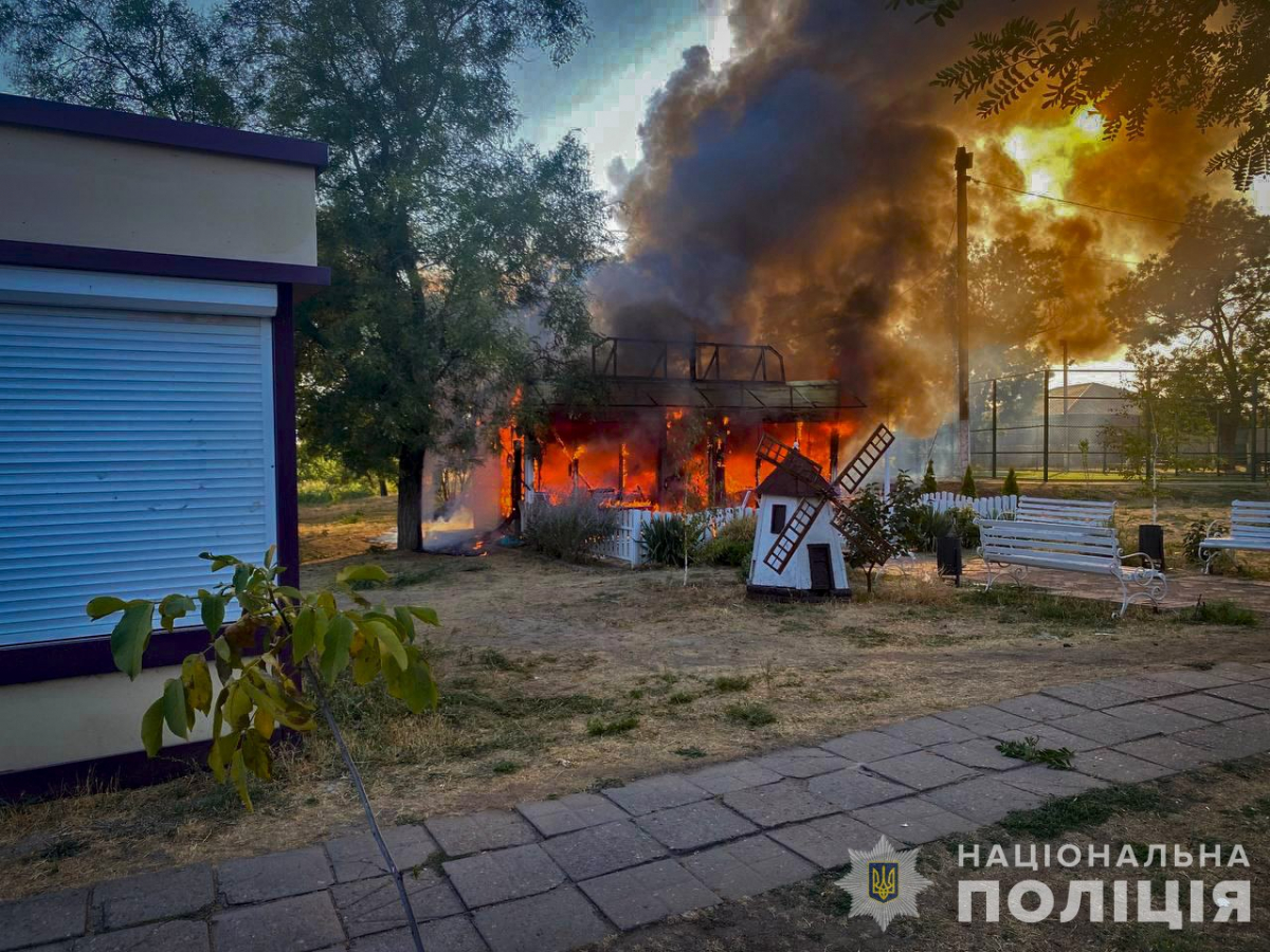 Росіяни вдарили по Малокатеринівці – один з поранених підлітків у непритомному стані (фото)