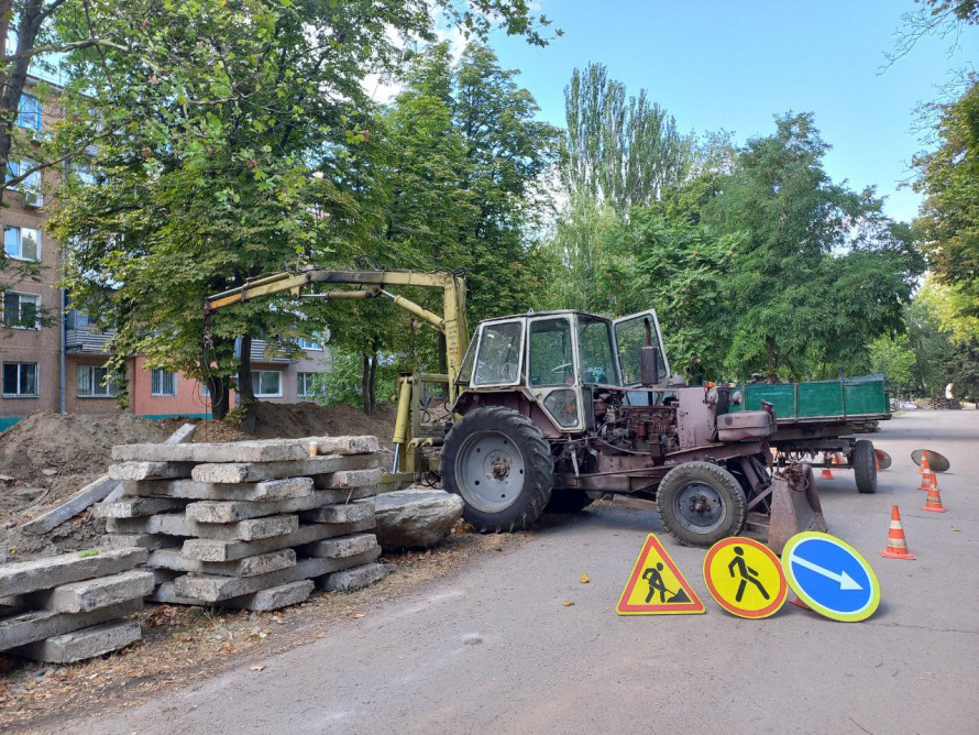 В одному з районів Запоріжжя перерили вулицю - що там відбувається (фото)