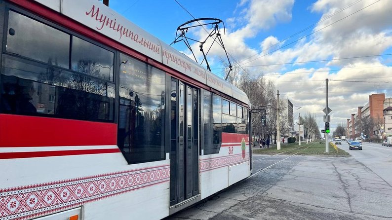 У Запоріжжі через видалення аварійних дерев тимчасово змінять маршрут шість трамваїв