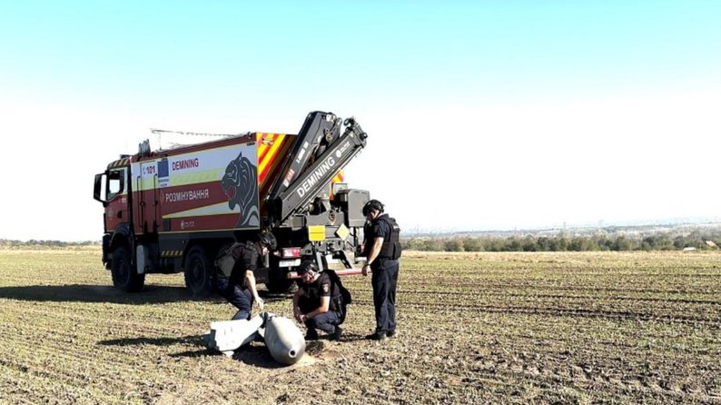 На Запоріжжі піротехніки знищили авіаційну бомбу — ДСНС