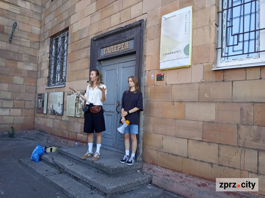 На центральному проспекті Запоріжжя з'явились п'ять нових паблік-артів - що про них розповіли автори