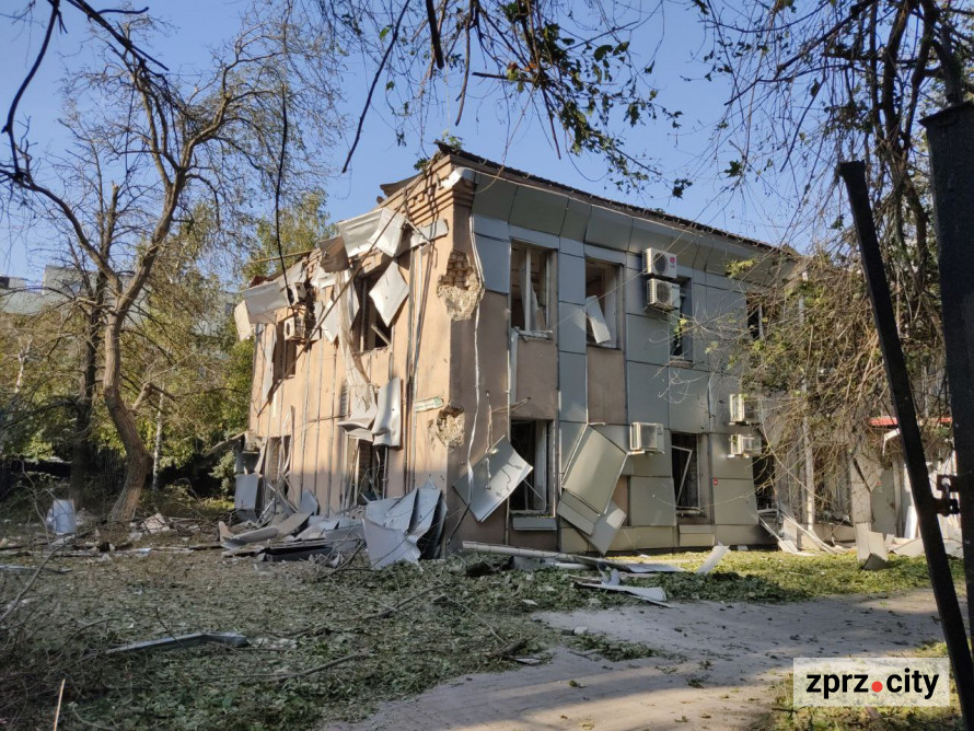 На вулицю в одному халатику - що розповідають очевидці нічного масованого обстрілу Запоріжжя (фото)