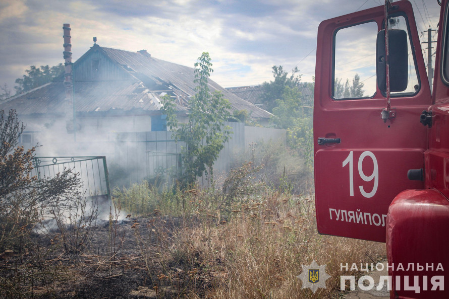 Поліцейські евакуювали літню жінку з Гуляйполя - як зараз живе та виглядає прифронтове місто