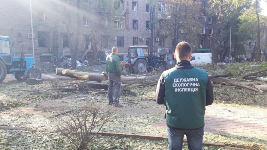 Понад дві тисячі квадратних метрів території - фахівці повідомили про екологічні наслідки масованої атаки на Запоріжжя