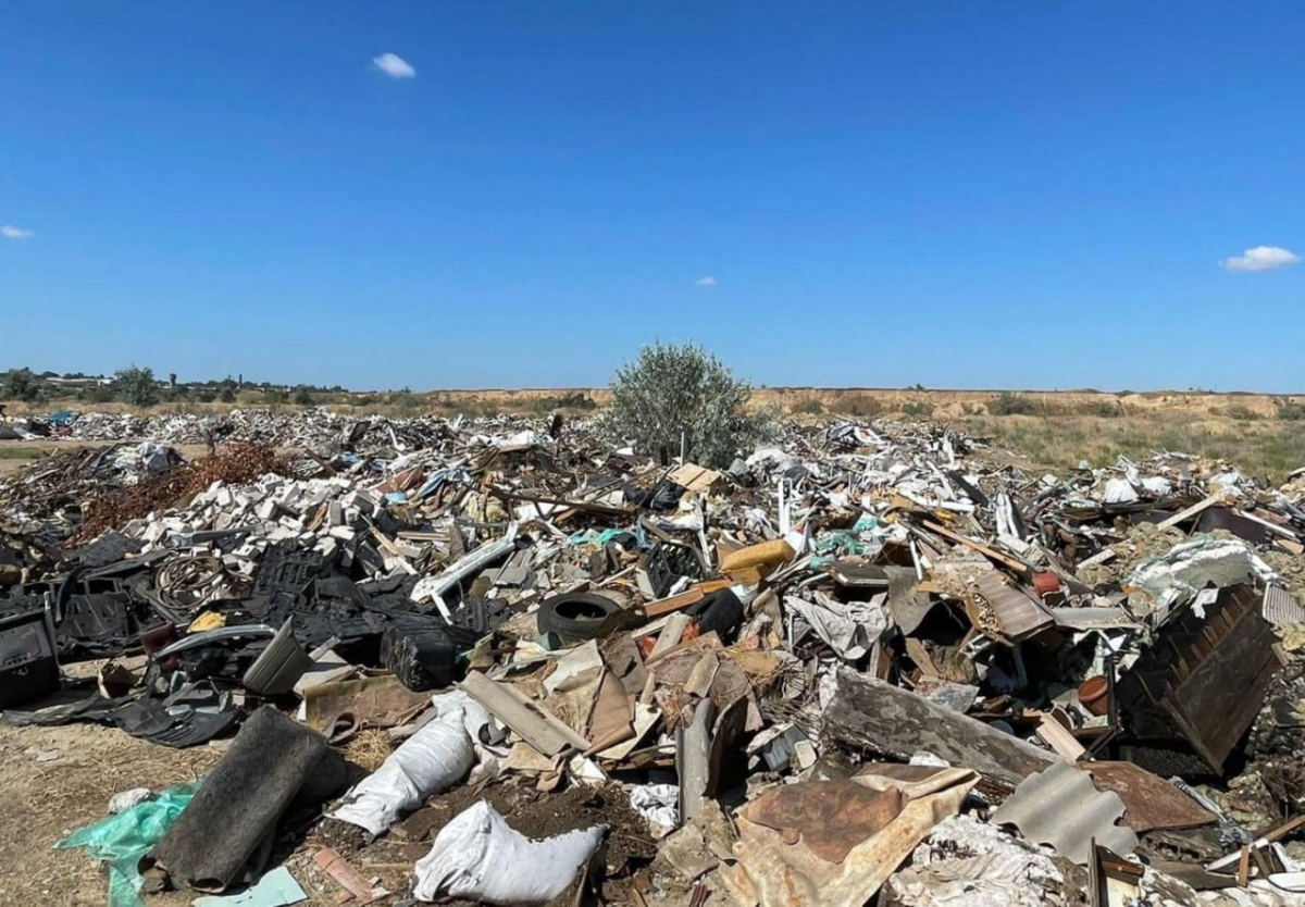 Звалище у балці та забруднення ґрунтів - на посадовців Михайлівської сільради склали протоколи