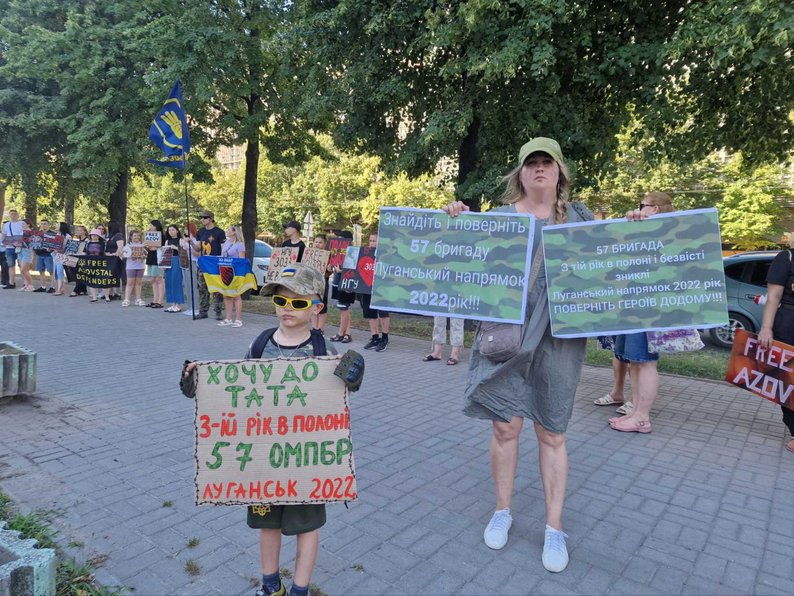 Не бачив сина понад два з половиною роки: з полону повернули військового із Запоріжжя