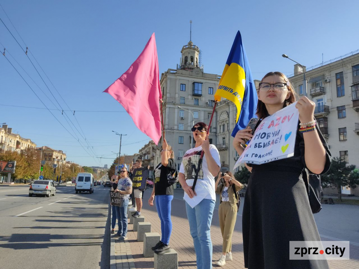 Бути їхнім голосом - у Запоріжжі відбулася акція на підтримку полонених захисників (фото)