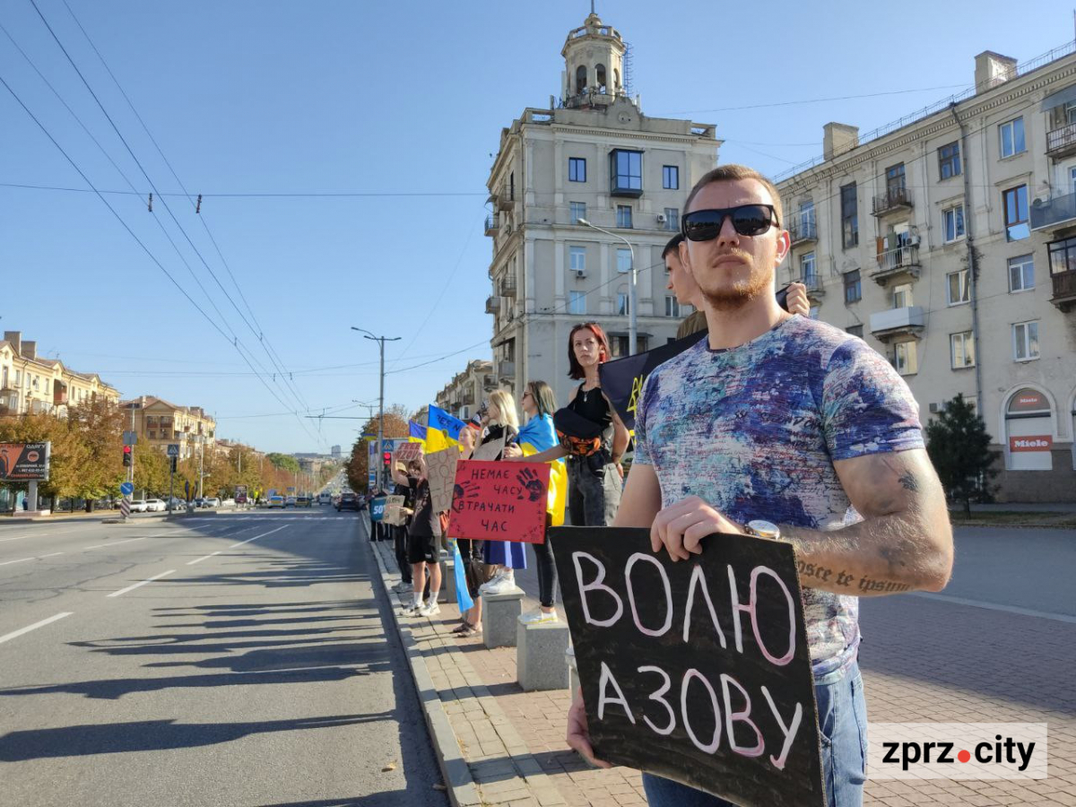 Бути їхнім голосом - у Запоріжжі відбулася акція на підтримку полонених захисників (фото)