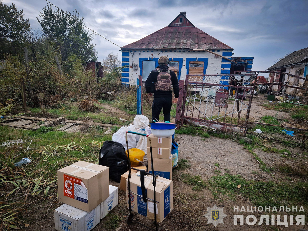 Із прифронтового селища Запорізької області евакуювали літнє подружжя – подробиці