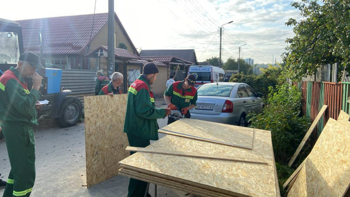 Зранку ворог вдарив авіабомбами по Запоріжжю - все, що відомо про наслідки на цей час (фото)