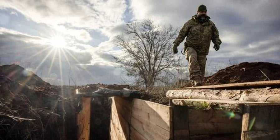 Будівництво укріплень в Україні (Фото: REUTERS/Thomas Peter)