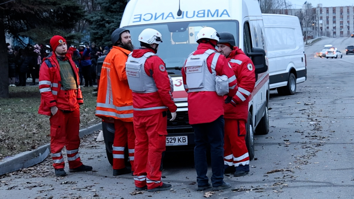 Контузії, вибухові травми, уламкові поранення - медики розповіли про стан постраждалих внаслідок ракетної атаки запоріжців 